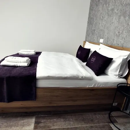 The Art House Apartment *